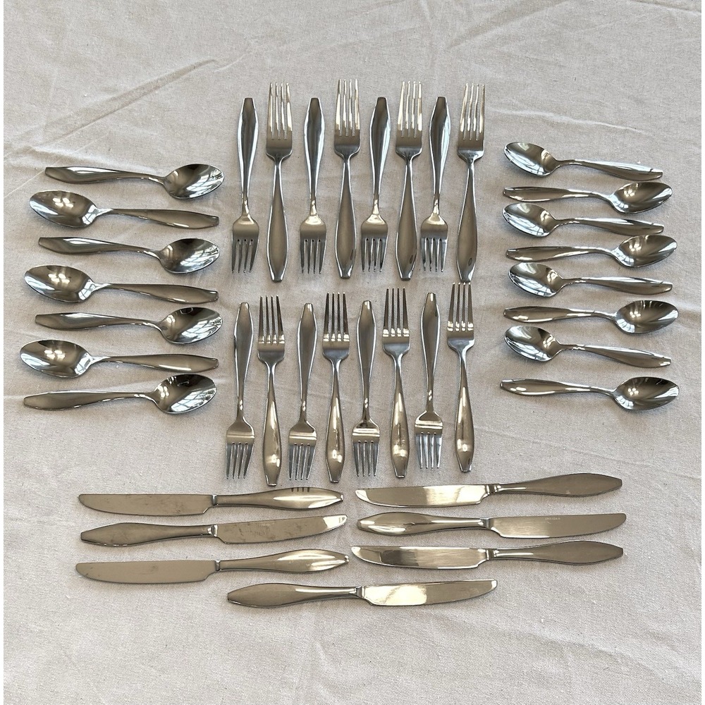 Oneida Comet 39 Piece Stainless Flatware Set Service for 8 Nearly Complete